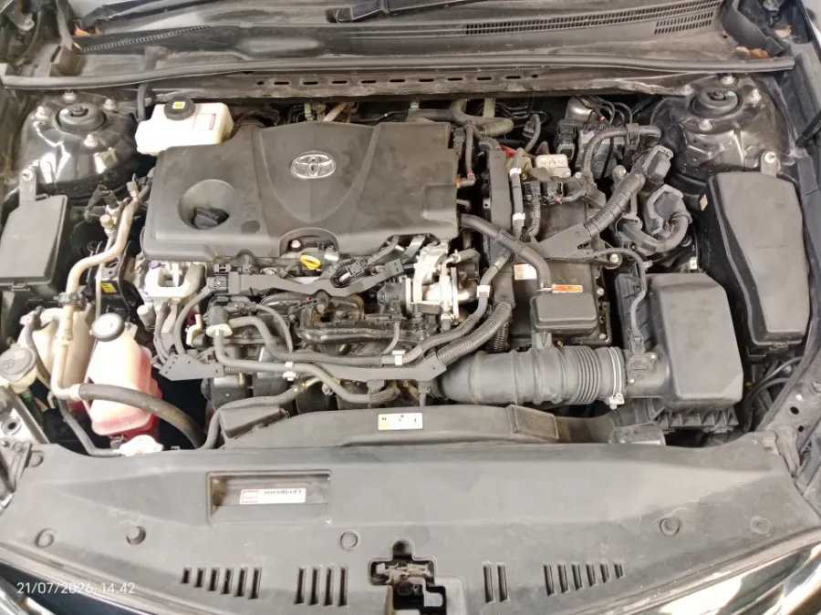 Foto Mobil Bekas Mesin Toyota Camry 2.5 Hybrid tahun 2021
